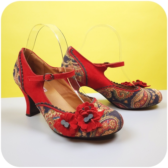 Mojo Moxy Shoes - Corduroy mary janes!